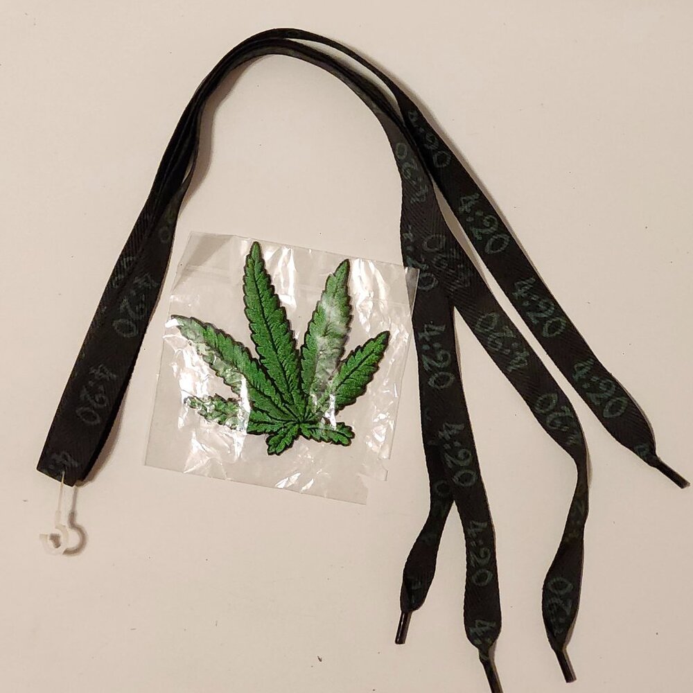 Weed Paraphernalia Shoe Laces and Patch NEW 420 Shoe Laces Cannabis Accessories